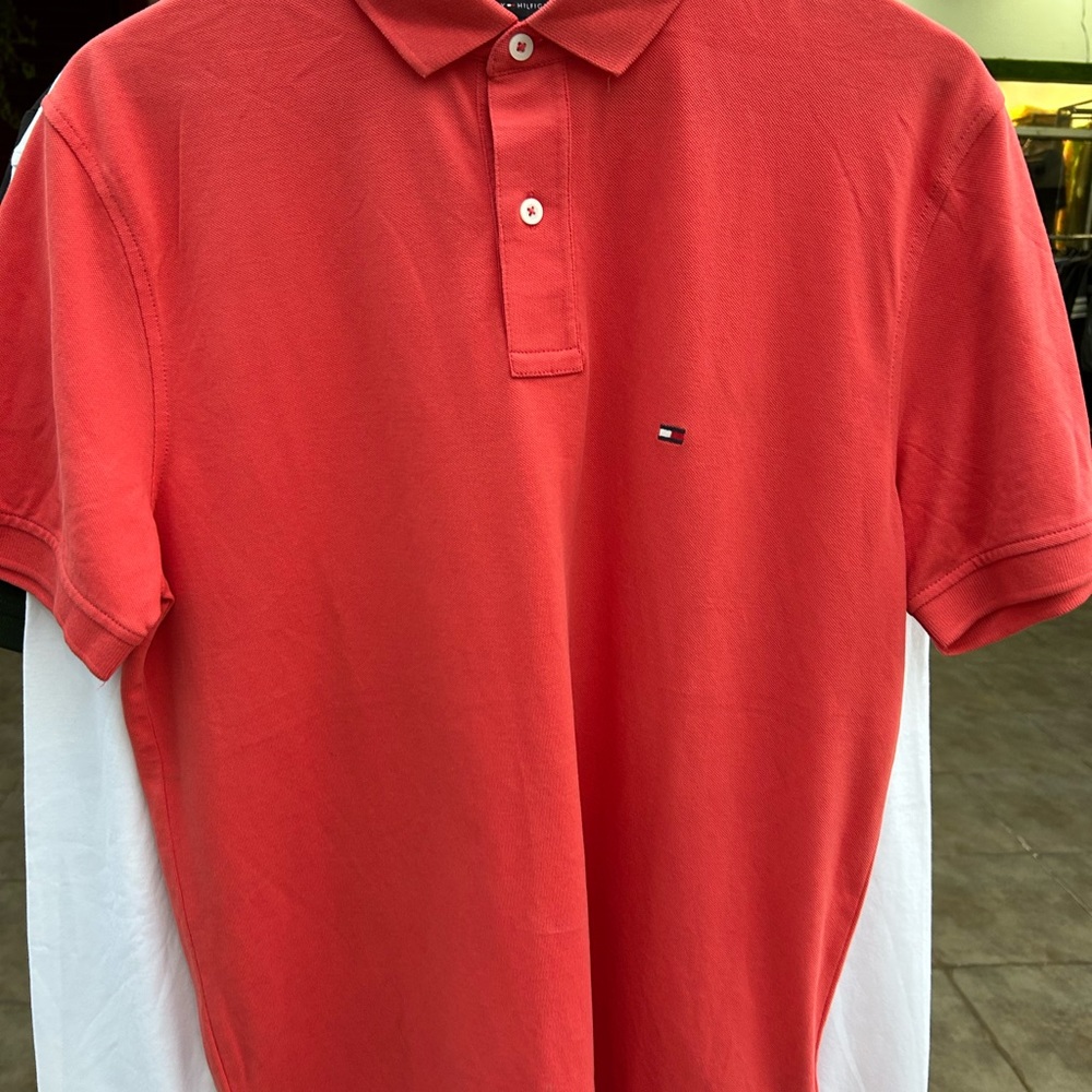 TOMMY HILFIGER T-SHIRT - Picture 6 of 10